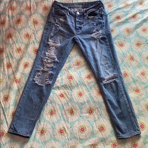 American Eagle Tomgirl Distressed Jeans